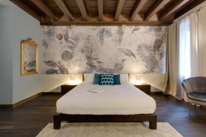 Palazzo Duomo Elegant Suites with WiFi & AC